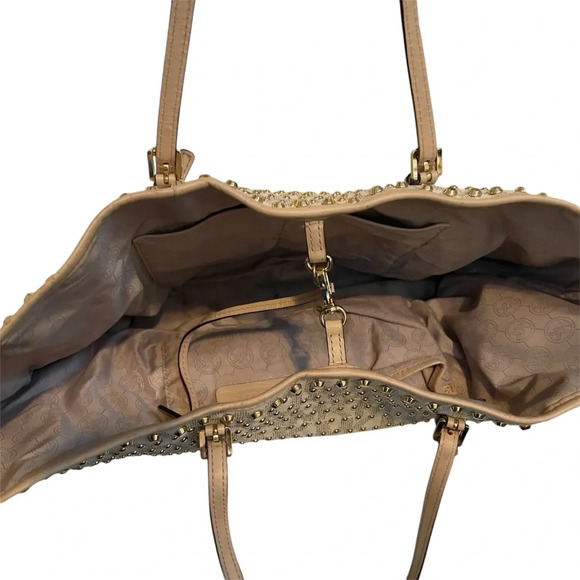 Michael Kors Jet Set Vanilla Studded Tote Bag - Picture 9 of 9